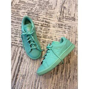 New Nike girls youth size 4.5 green Classic Tennis sneakers 834151-300 MSRP $70